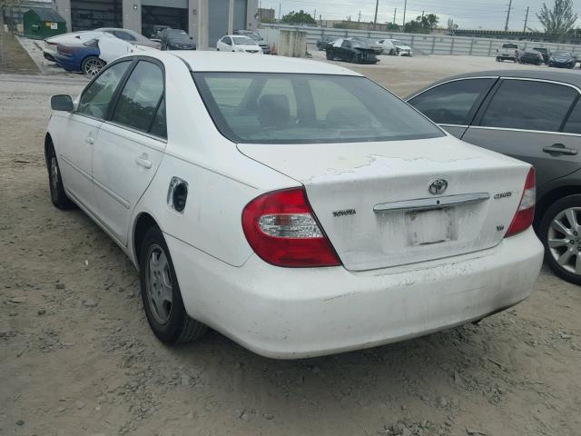 4T1BF32K13U041916 - 2003 TOYOTA CAMRY LE WHITE photo 3