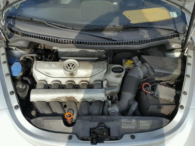 3VWPG31C88M503835 - 2008 VOLKSWAGEN NEW BEETLE 银色 照片 7