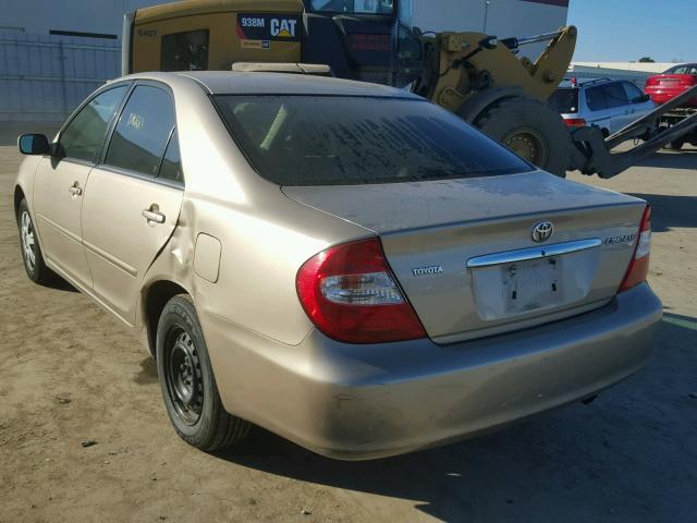 JTDBE32K120003583 - 2002 TOYOTA CAMRY LE GOLD photo 3