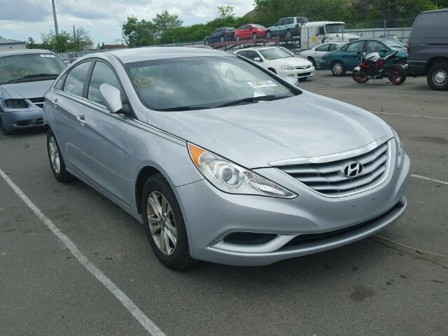 5NPEB4AC8CH493532 - 2012 HYUNDAI SONATA GLS SILVER photo 1