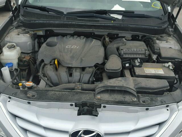 5NPEB4AC8CH493532 - 2012 HYUNDAI SONATA GLS SILVER photo 7