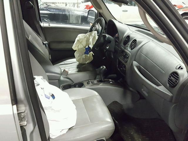 1J8GL38K25W522283 - 2005 JEEP LIBERTY RE GRAY photo 5