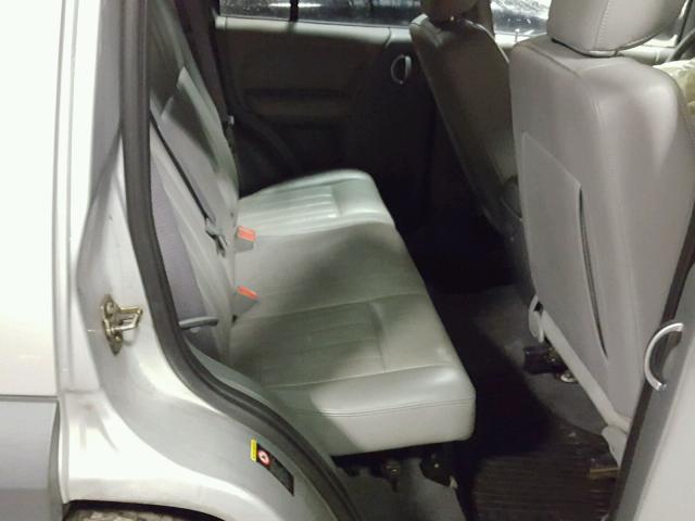 1J8GL38K25W522283 - 2005 JEEP LIBERTY RE GRAY photo 6