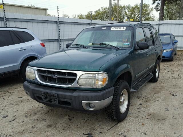 1FMDU73E4YZA51879 - 2000 FORD EXPLORER X GREEN photo 2