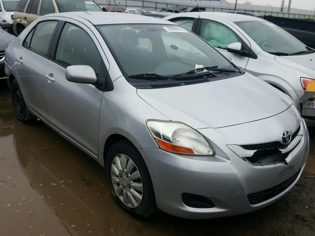 JTDBT923984020814 - 2008 TOYOTA YARIS GRAY photo 1