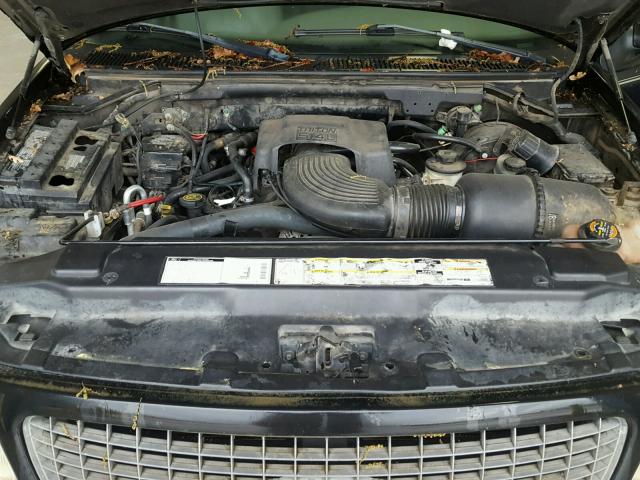 1FMRU17L3YLA28415 - 2000 FORD EXPEDITION BLACK photo 7