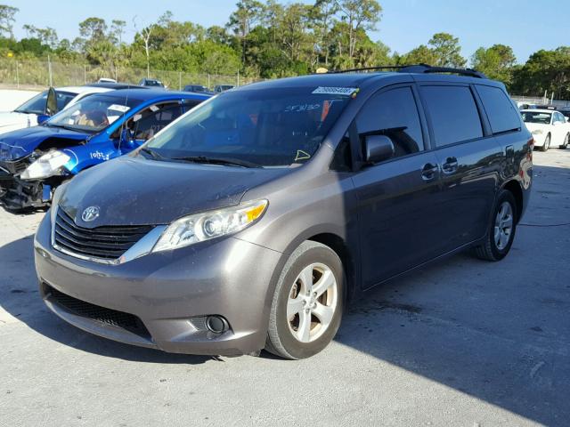 5TDKK3DC0BS153602 - 2011 TOYOTA SIENNA LE GRAY photo 2