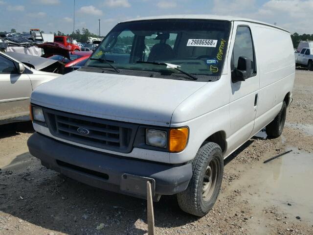 1FTRE14W03HB23977 - 2003 FORD ECONOLINE WHITE photo 2