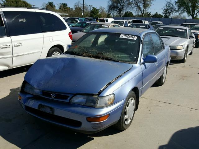 1NXBB02E5TZ470383 - 1996 TOYOTA COROLLA DX BLUE photo 2