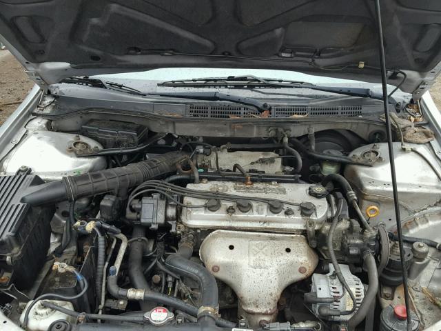 1HGCF86632A128544 - 2002 HONDA ACCORD VAL SILVER photo 7