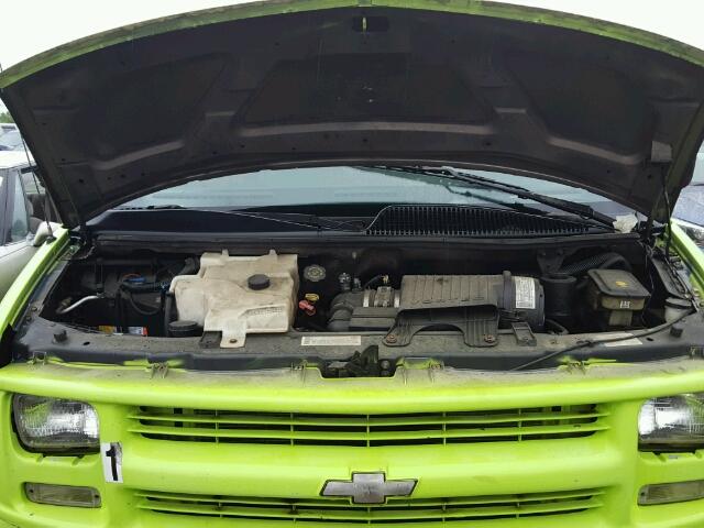 1GAHG39R921216243 - 2002 CHEVROLET EXPRESS G3 GREEN photo 7