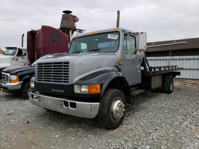 1HTSCABM6WH555053 - 1998 INTERNATIONAL 4000 4700 TWO TONE photo 2