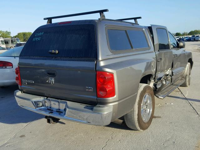 1D7HE58N65S214283 - 2005 DODGE DAKOTA QUA GRAY photo 4