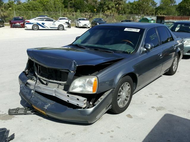 1G6KE54Y03U268988 - 2003 CADILLAC DEVILLE DH GRAY photo 2