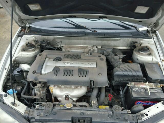 KMHDN46D54U776915 - 2004 HYUNDAI ELANTRA GL GRAY photo 7