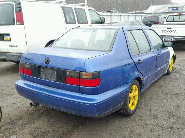 3VWSB61H4WM153560 - 1998 VOLKSWAGEN JETTA GLS BLUE photo 4