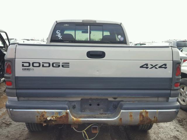 3B7HF13Z7YM236719 - 2000 DODGE RAM 1500 SILVER photo 9