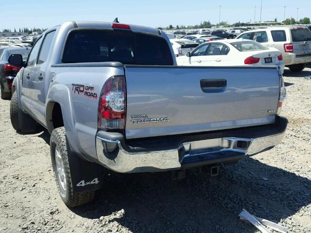 3TMLU4EN0FM177232 - 2015 TOYOTA TACOMA DOU SILVER photo 3