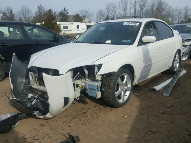 4S3BL616387222962 - 2008 SUBARU LEGACY 2.5 WHITE photo 2