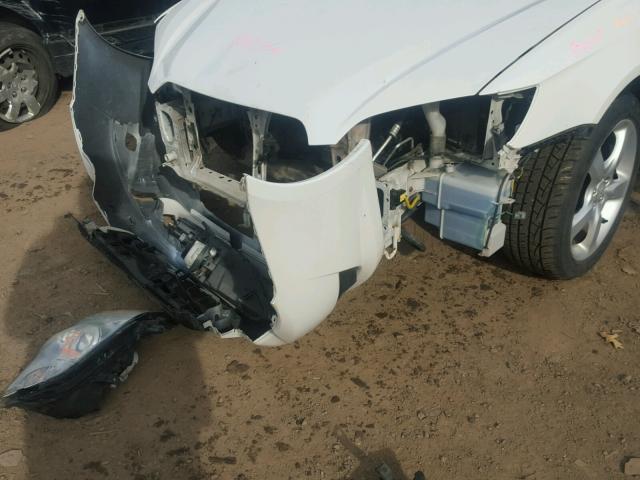 4S3BL616387222962 - 2008 SUBARU LEGACY 2.5 WHITE photo 9