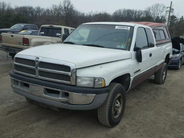 1B7HF13Z7YJ128453 - 2000 DODGE RAM 1500 WHITE photo 2