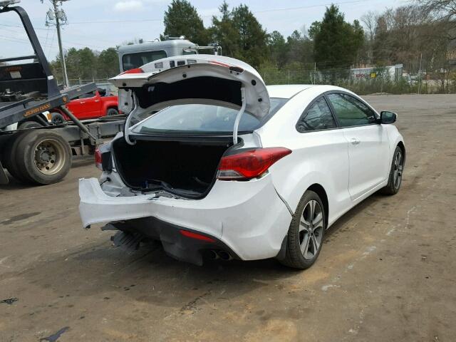 KMHDH6AE2DU011454 - 2013 HYUNDAI ELANTRA CO WHITE photo 4