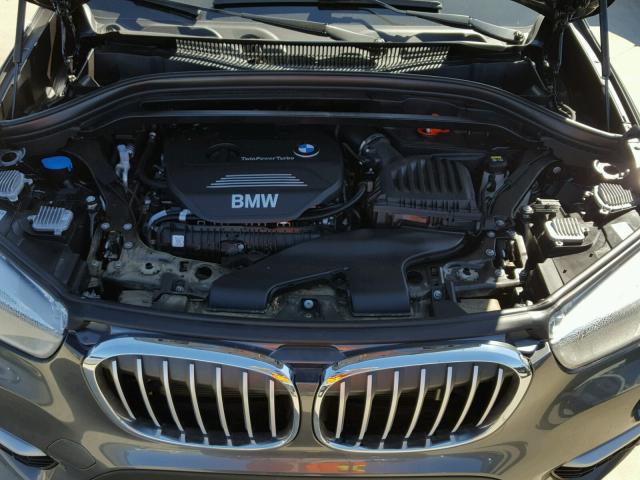 WBXHT3Z39H4A56831 - 2017 BMW X1 XDRIVE2 GRAY photo 7