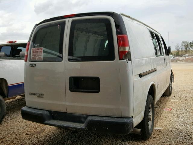 1GCWGFCA3C1156870 - 2012 CHEVROLET EXPRESS G2 WHITE photo 4