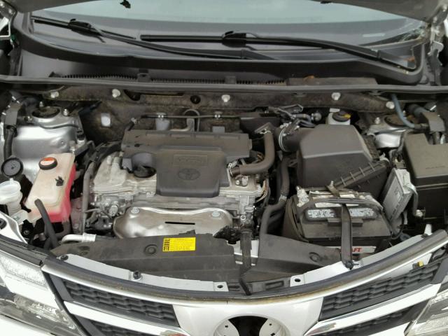 JTMBFREV1ED077735 - 2014 TOYOTA RAV4 LE SILVER photo 7