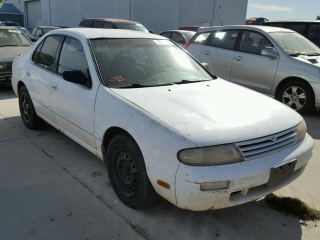 1N4BU31D0SC203736 - 1995 NISSAN ALTIMA XE WHITE photo 1