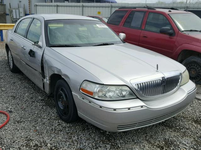 1LNHM81WX5Y643792 - 2005 LINCOLN TOWN CAR S SILVER photo 1