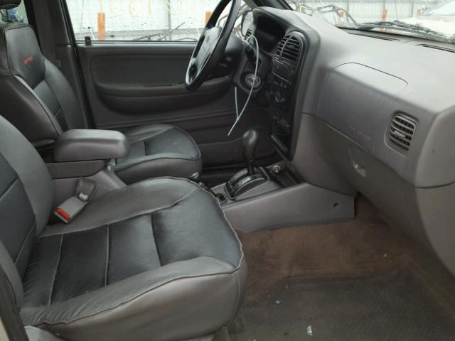 KNDJA723025155915 - 2002 KIA SPORTAGE SILVER photo 5