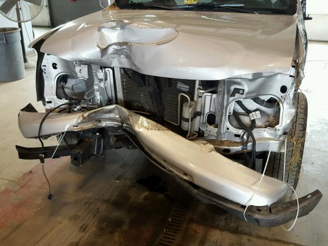 1GCDSCFE2C8105354 - 2012 CHEVROLET COLORADO L SILVER photo 9