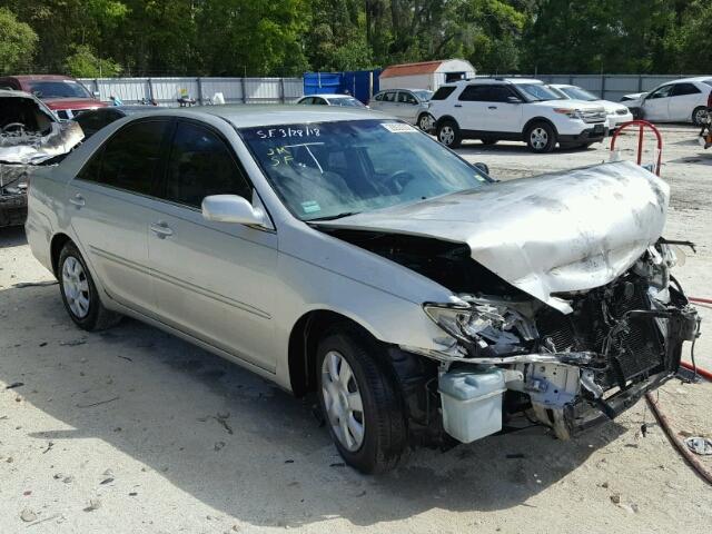 4T1BE32K22U529838 - 2002 TOYOTA CAMRY LE SILVER photo 1