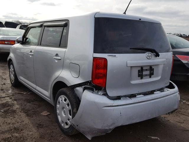 JTLKE50EX81019507 - 2008 TOYOTA SCION XB SILVER photo 3
