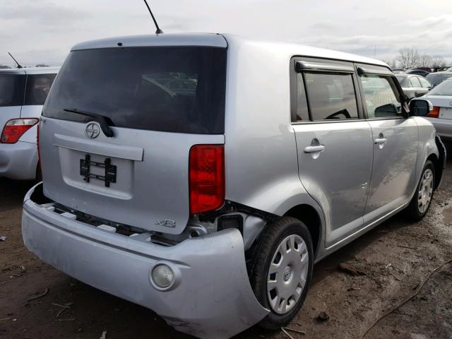 JTLKE50EX81019507 - 2008 TOYOTA SCION XB SILVER photo 4