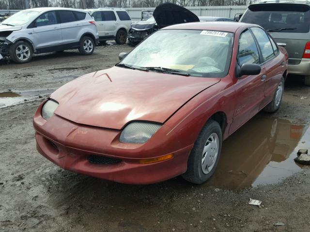 1G2JB5240V7530404 - 1997 PONTIAC SUNFIRE SE MAROON photo 2