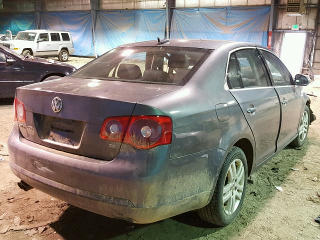 3VWSF71K66M620189 - 2006 VOLKSWAGEN JETTA 2.5 GRAY photo 4