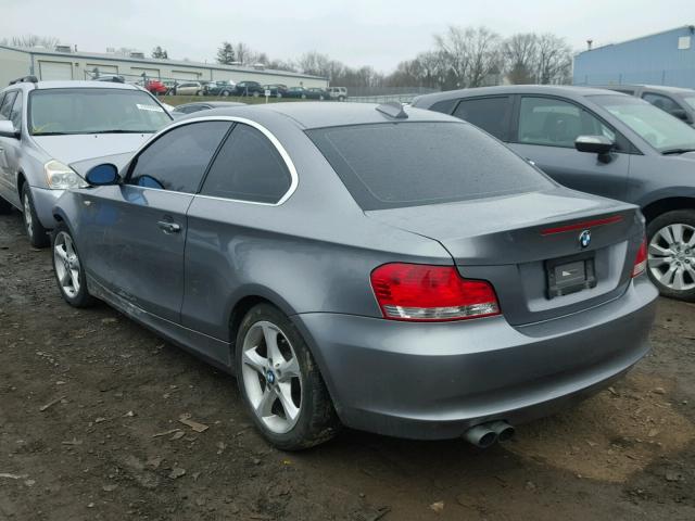 WBAUP93569VF48514 - 2009 BMW 128 I GRAY photo 3