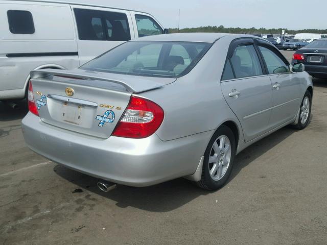 4T1BE32KX2U030656 - 2002 TOYOTA CAMRY LE SILVER photo 4