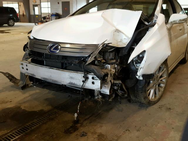 JTHBB1BA5A2037466 - 2010 LEXUS HS 250H WHITE photo 9