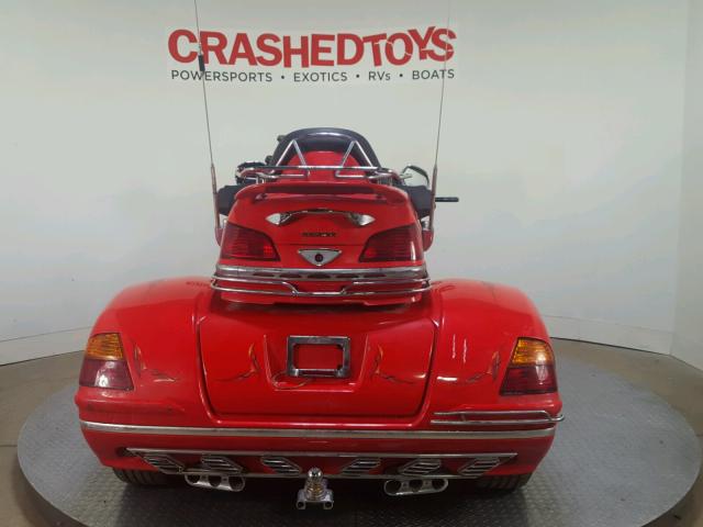 1HFSC47084A302381 - 2004 HONDA GL1800 RED photo 7