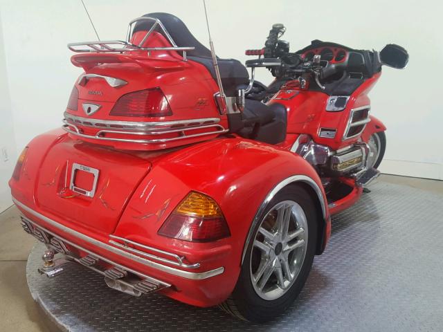 1HFSC47084A302381 - 2004 HONDA GL1800 RED photo 8