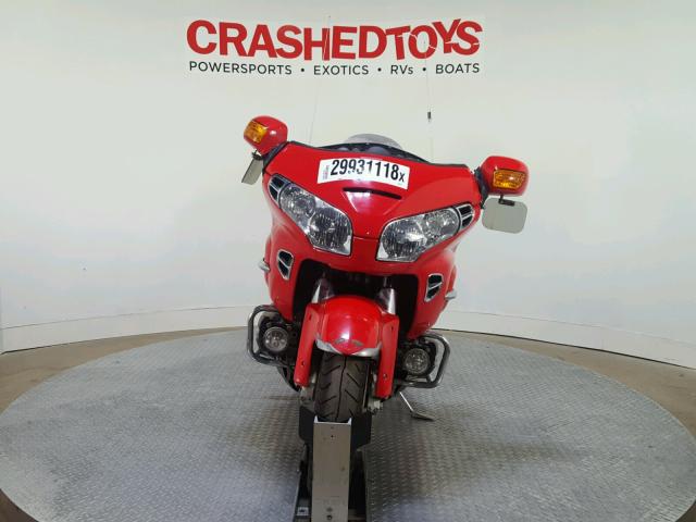 1HFSC47044A304516 - 2004 HONDA GL1800 RED photo 3