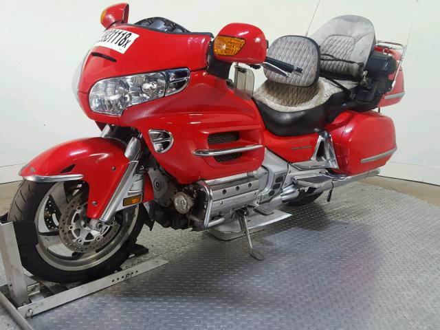 1HFSC47044A304516 - 2004 HONDA GL1800 RED photo 4