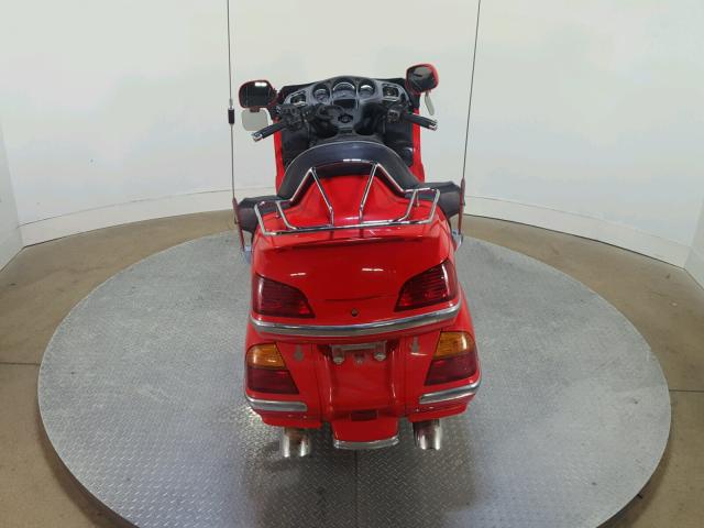 1HFSC47044A304516 - 2004 HONDA GL1800 RED photo 9