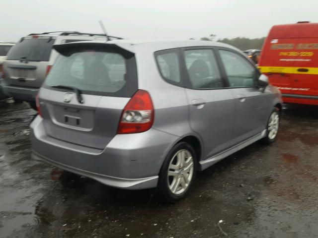 JHMGD38637S028885 - 2007 HONDA FIT S GRAY photo 4