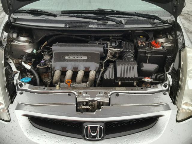 JHMGD38637S028885 - 2007 HONDA FIT S GRAY photo 7