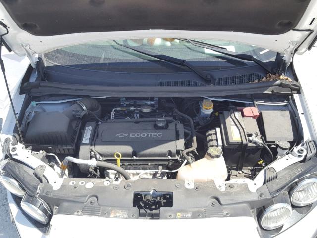 1G1JB5SH6G4109105 - 2016 CHEVROLET SONIC LS 白色 照片 7