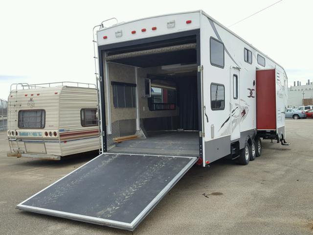 4YDF3932X8F810972 - 2008 KEYSTONE FUZION YELLOW photo 4